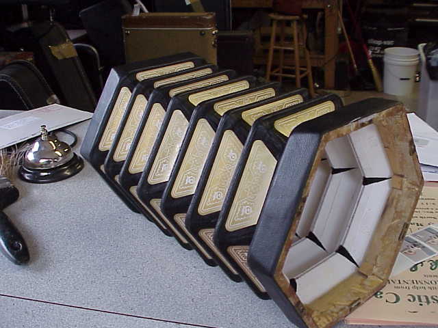 mvc-383s.jpg (42762 bytes)